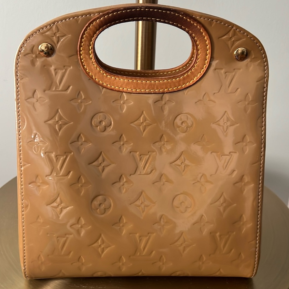 Louis Vuitton Monogram Noisette Vernis Maple Handbag - Pre-loved with Character